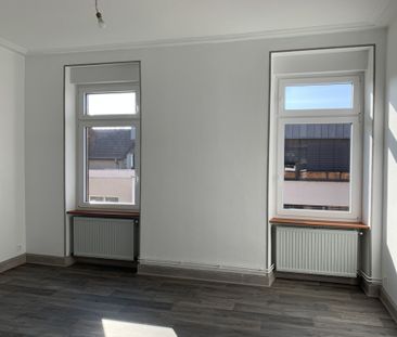Location Appartement 4 pièces 90m² SARREGUEMINES 57200 - Photo 6