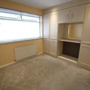 Avon Road, Oldham, OL9 - Photo 1