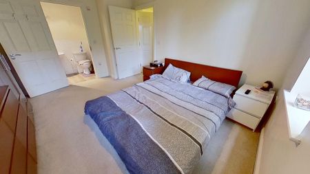2 bedroom flat to rent - Photo 2