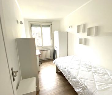 Appartement 5 pièces 81m2 MARSEILLE 5EME 1 970 euros - Photo 1