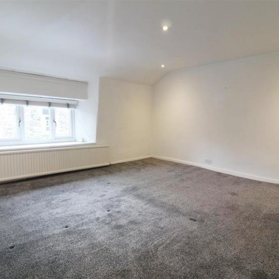 2 Bedroom Terraced To Let - Photo 1