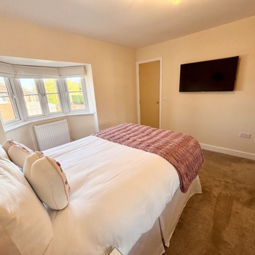 Lawnhurst Close, Cheadle Hulme, SK8 - Photo 1