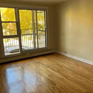 1 1/2 rénové à Dorval près des services - Photo 2