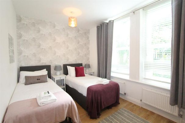 2 bedroom ground floor flat to rent - Photo 1