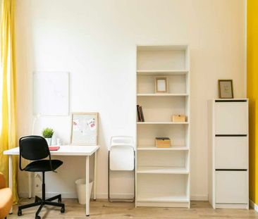 Via Privata Parenzo, Milan, Lombardy 20143 - Photo 2