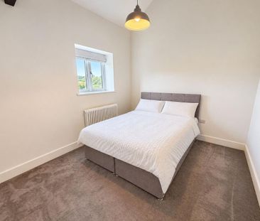 4 bedroom terraced house to rent - Photo 5
