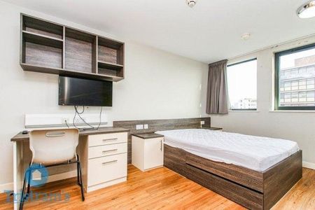 1 bedroom in a house share to rent - Photo 4