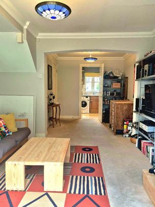 Room in a Shared House, Fawcett Close, SW16 - Photo 1