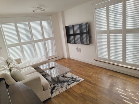 Room in a Shared Flat, Purley Way, CR0 - Photo 2