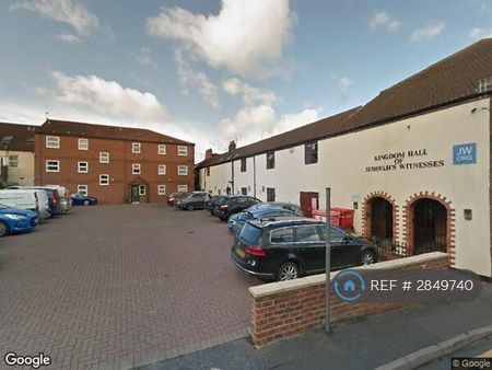 1 bedroom flat to rent - Photo 2