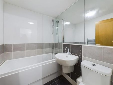 2 bedroom flat to rent - Photo 5