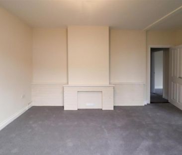 3 bedroom detached bungalow to rent - Photo 2