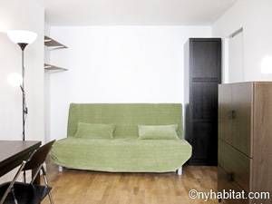 Logement à Paris, Location meublée - Photo 2