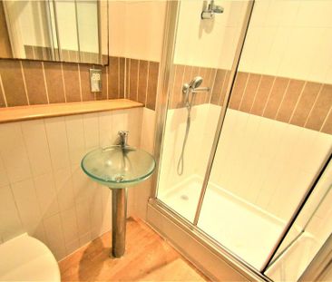 2 bedroom flat to rent - Photo 6