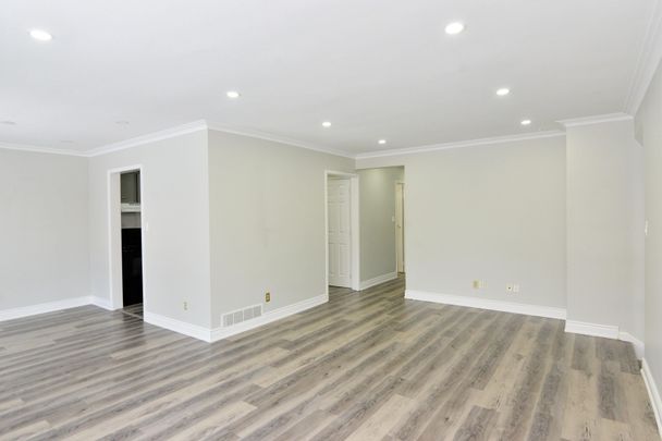 For Lease - 70 Greystone Crescent, Halton Hills, Ontario - Photo 1