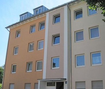 Renovierte Erdgeschoss-Wohnung mit Terrasse! - Foto 1
