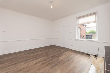 2 bedroom House To Let - Photo 4