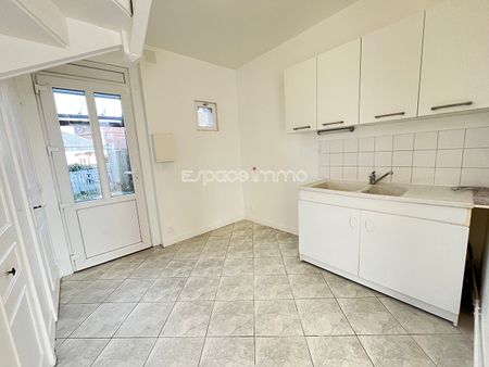 Location Maison 4 pièces 54m² LE HOULME 76770 - Photo 5