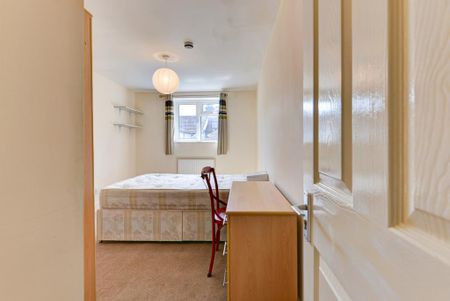 6 bedroom house to rent - Photo 2