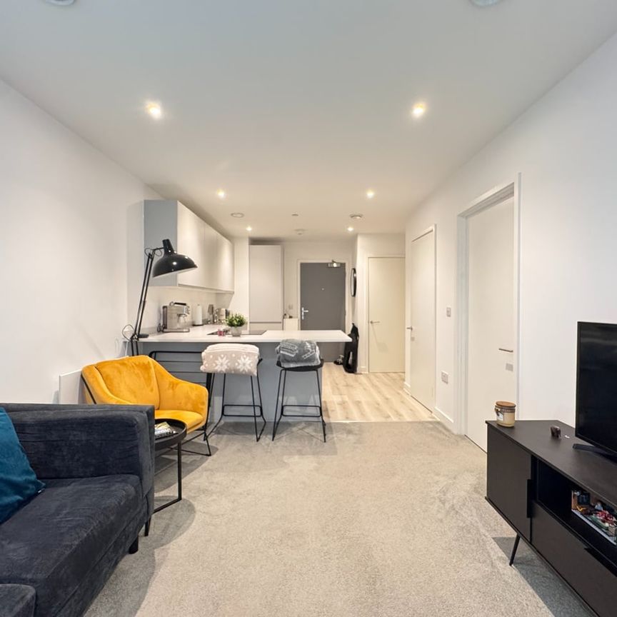 1 Bed Flat, Wharf End, M17 - Photo 1