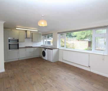 4 bedroom terraced house to rent - Photo 6