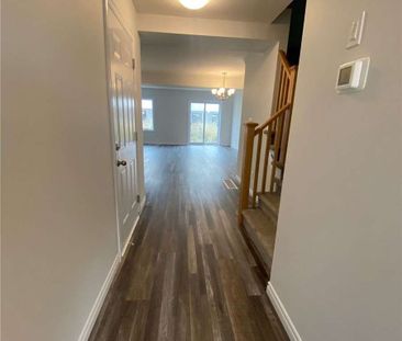 For Lease - 3177 Turner Crescent, London South, Ontario - Photo 4