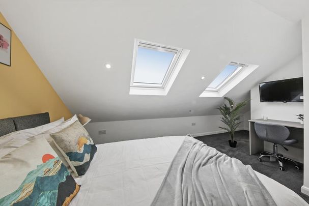 1 bedroom in a house share to rent - Photo 1