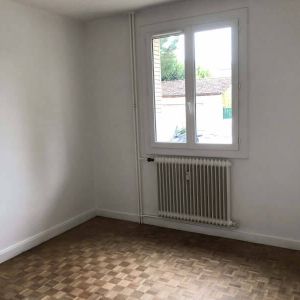 Location appartement 3 pièces 68 m² à Bourg-en-Bresse (01000) BEL AIR - Photo 2