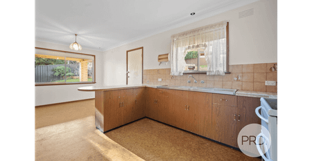 107 Red Hill Road, Kooringal NSW 2650 - Photo 3