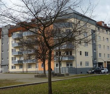 Zentrale Wohnung für Singles oder Paare - Foto 1