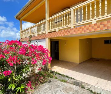 Location Appartement 4 pièces 80m² LE MARIN 97290 - Photo 4