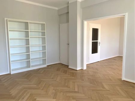 Sonnige 2,5-3 Zimmer Stadtwohnung mit Loggia an der unverbauten Rheinfront für Single/Pärchen - Foto 3