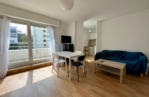 Schuman, deux pièces avec terrasse et parking - Photo 1