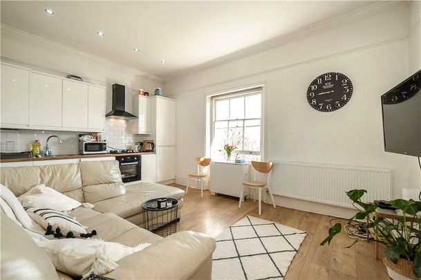 Kings Avenue, London, SW4 8EF - Photo 1