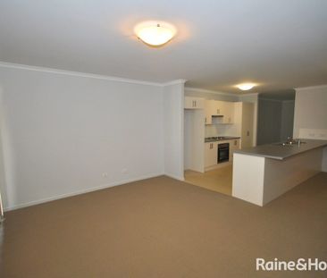 Modern Family Home in a Sought-After Location - Photo 1