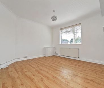 2 bedroom maisonette to rent - Photo 5