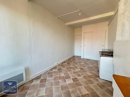 Location Appartement 1 pièce 34m² ST ETIENNE 42000 - Photo 3