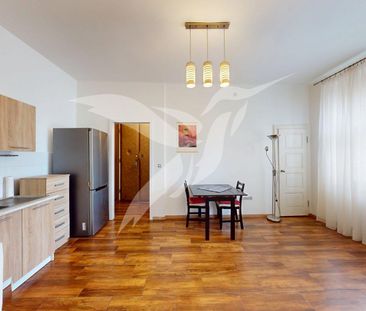 Pronájem bytu 2+kk 45 m², Bartoškova 1367, Praha - Photo 1