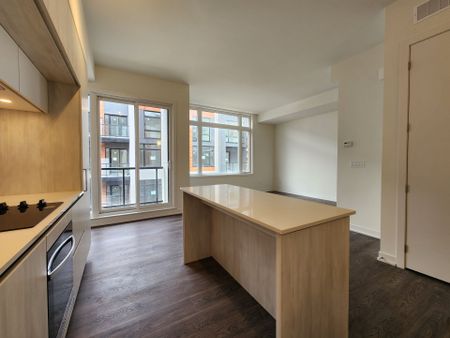 For Lease - 14 David Eyer Drive Unit# 1012, Richmond Hill, Ontario - Photo 4