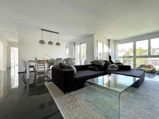 Helle 4.5-Zimmer-Wohnung mit Balkon in Stäfa – sofort verfügbar! - Foto 1
