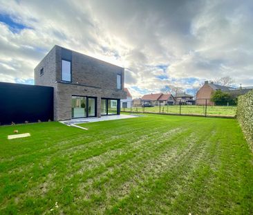 Strakke, alleenstaande nieuwbouw woning met 3 slaapkamers en zonger... - Photo 2