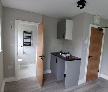 Studio Flat, Francis Road, HA1 - Photo 3