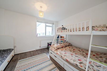 Canterbury Crescent, London, SW9 - Photo 5