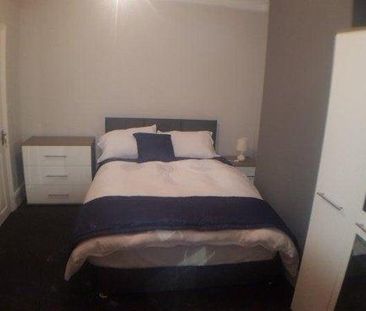 3 bedroom house share to rent - Photo 2