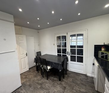 3 bedroom house to rent - Photo 3