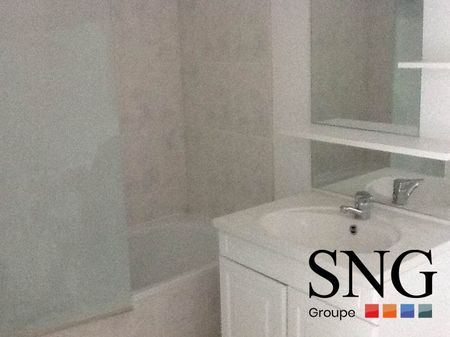 T2 AVEC TERRASSE ET PARKING - Photo 4