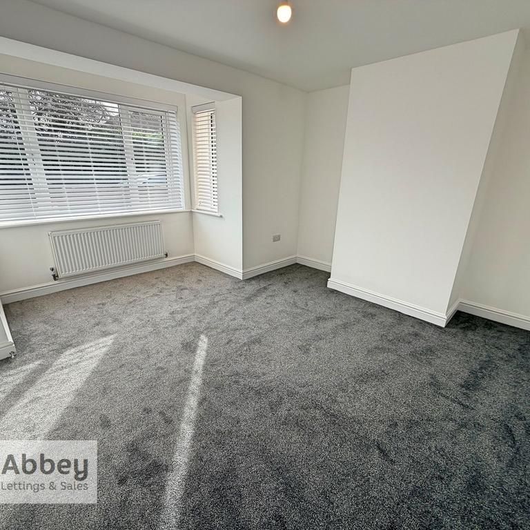 3 bedroom townhouse to rent - Photo 1