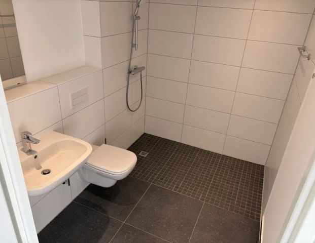 Hochwertiges Studentenapartment mit Pantryküche & Dachterrasse - Photo 1