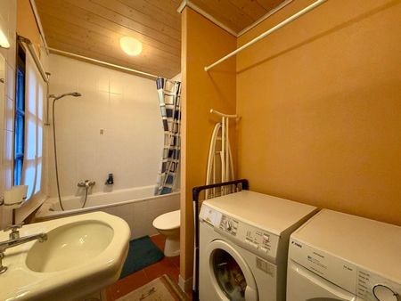 Superb 3.5 room apartment with fireplaces and character - Photo 4