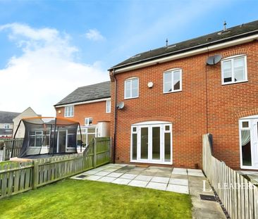 3 bedroom house to rent Water Lily Way, Bourne, Lincolnshire, PE10 - Photo 1